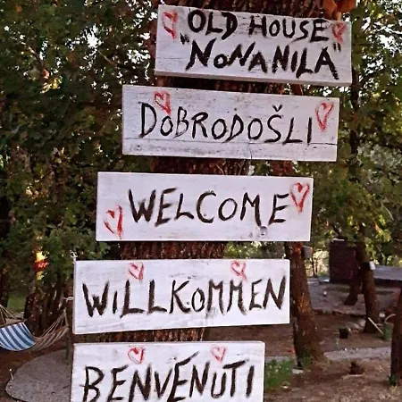 Old House Nona Nila *